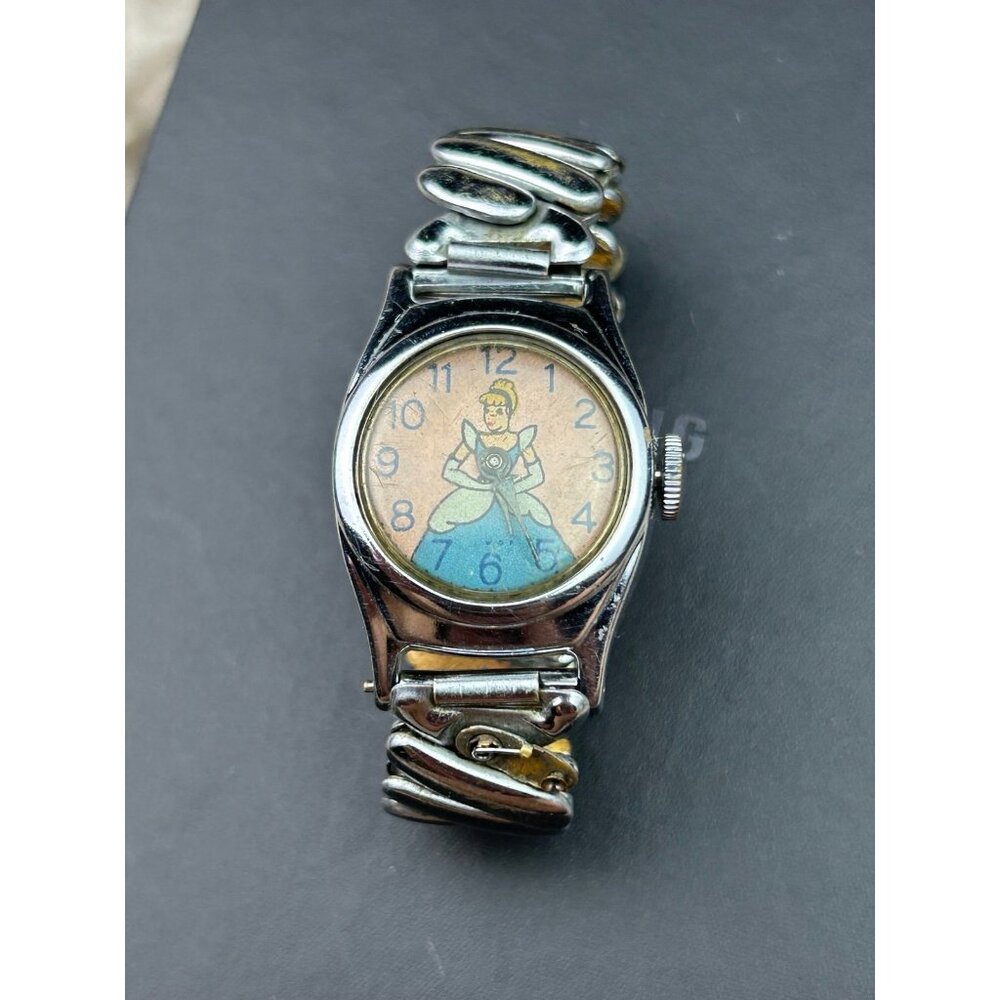 1950 Vintage Cinderella Walt Disney Children’s Stretch Watch Collectible